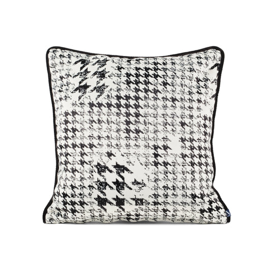 Houndstooth Pillow Cover